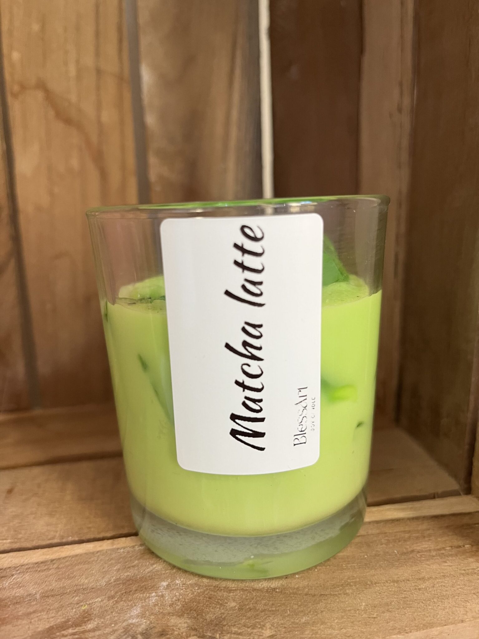 citrusová sójová sviečka matcha latte eko s šadovými kockami