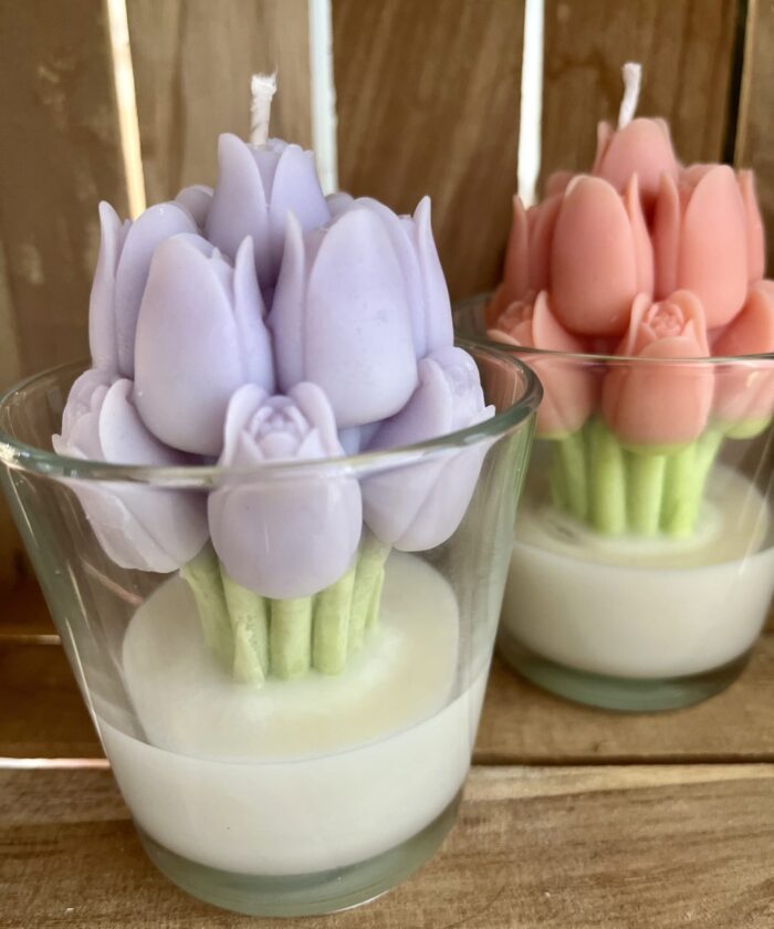Kytica tulipánov sójová sviečka s vôňou tulipánov